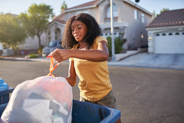 Best Yard Waste Removal  in Woodbridge, VA